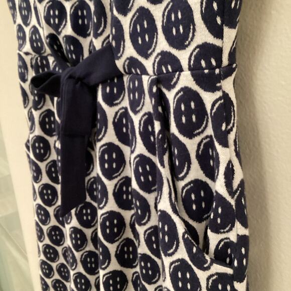 Lilly Pulitzer Navy & White Rare Button Design Dress in Preloved Condition - Picture 5 of 8